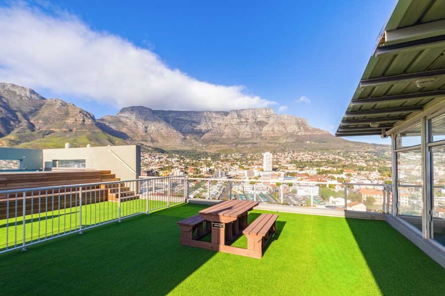 2 Bedroom Property for Sale in Cape Town City Centre Western Cape
